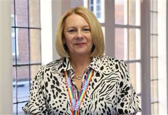 Hospital boss quits to take on new role