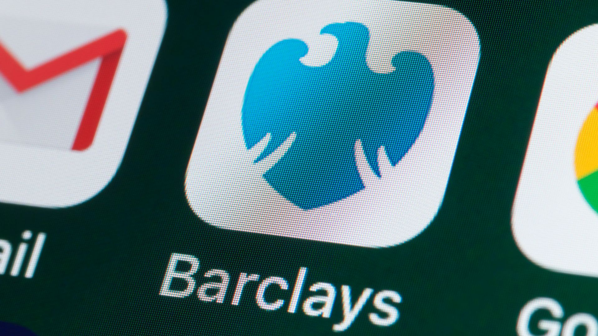 Barclays says IT glitch that locked people out of their accounts has been resolved