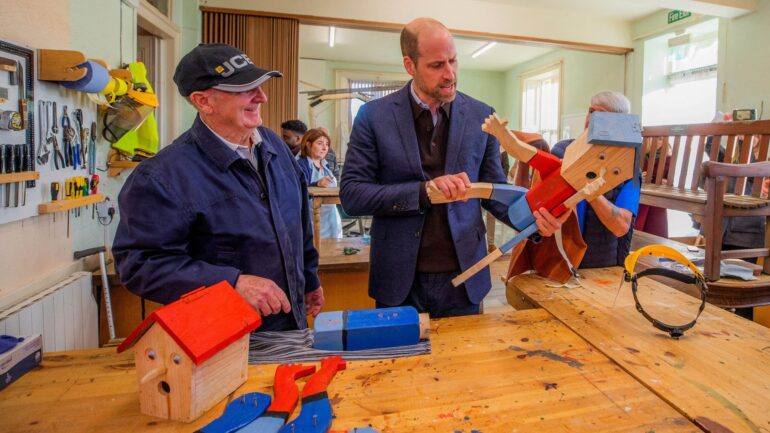 Prince William shown how to make ‘tree hugger’ during Scotland trip